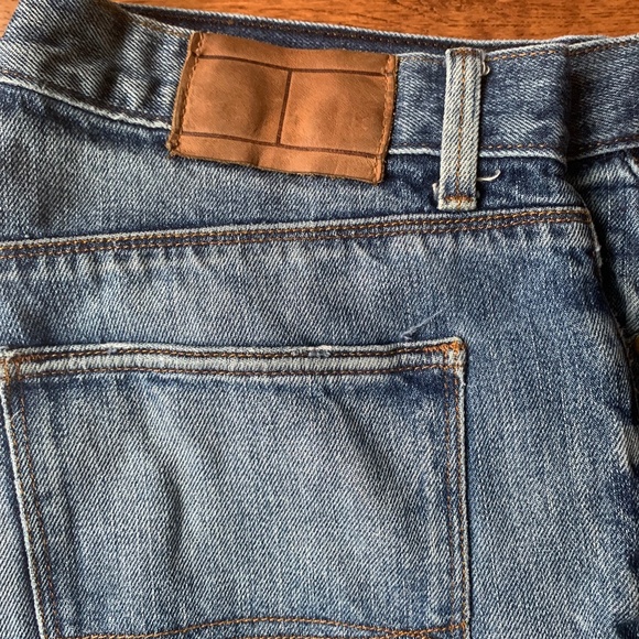 Tommy Hilfiger Jeans - Picture 2 of 6